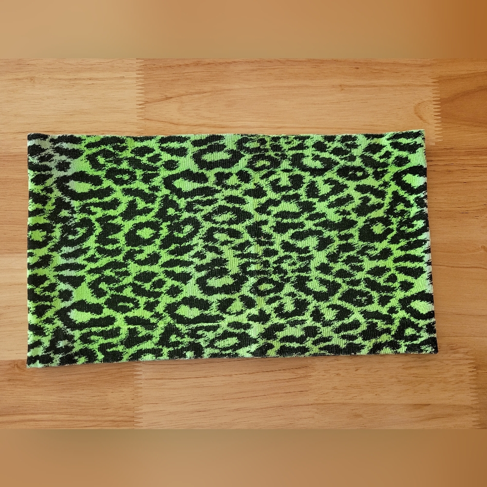 Nikibiki Bandeau Top